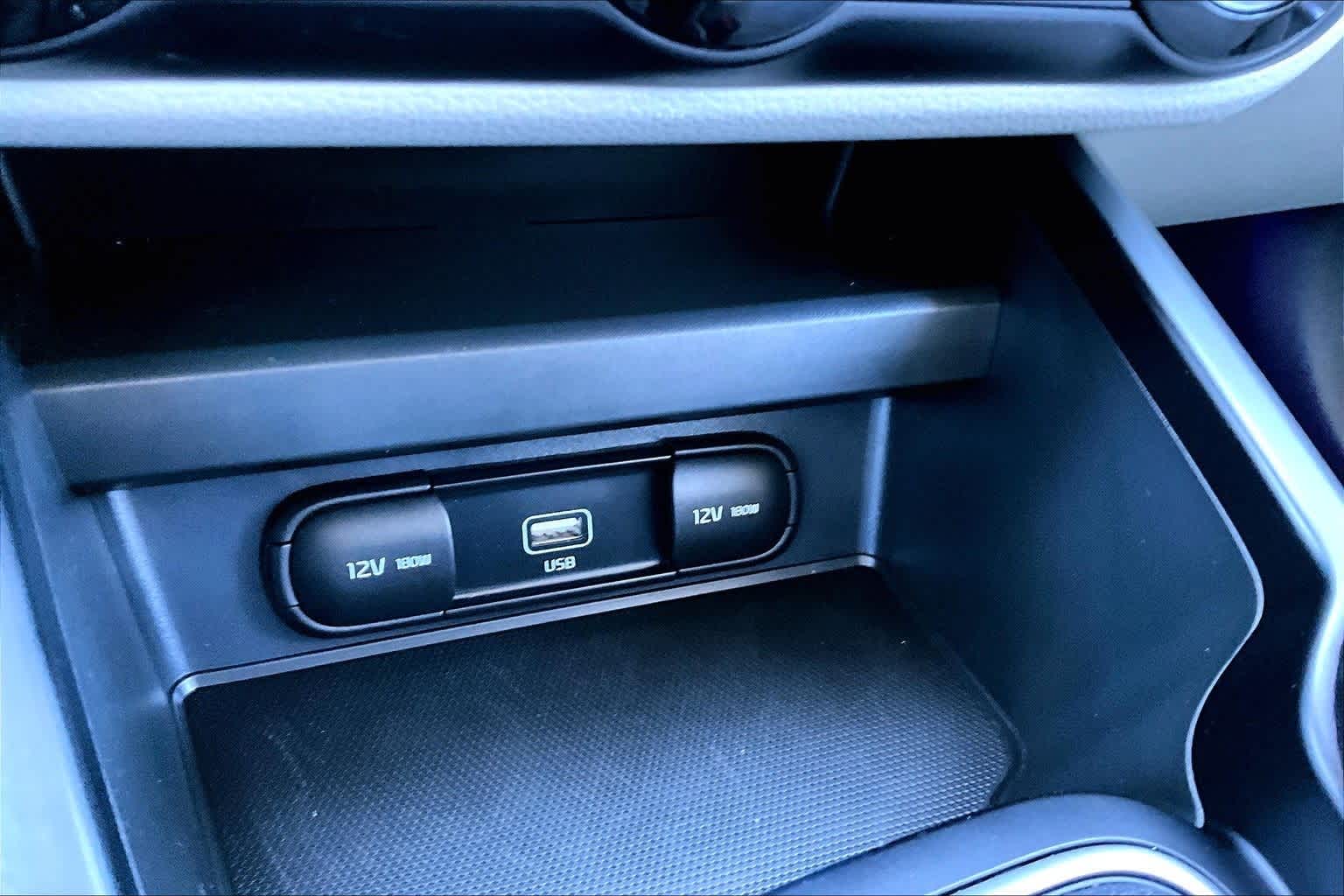 Thumbnail: 2022 Kia Soul - 23