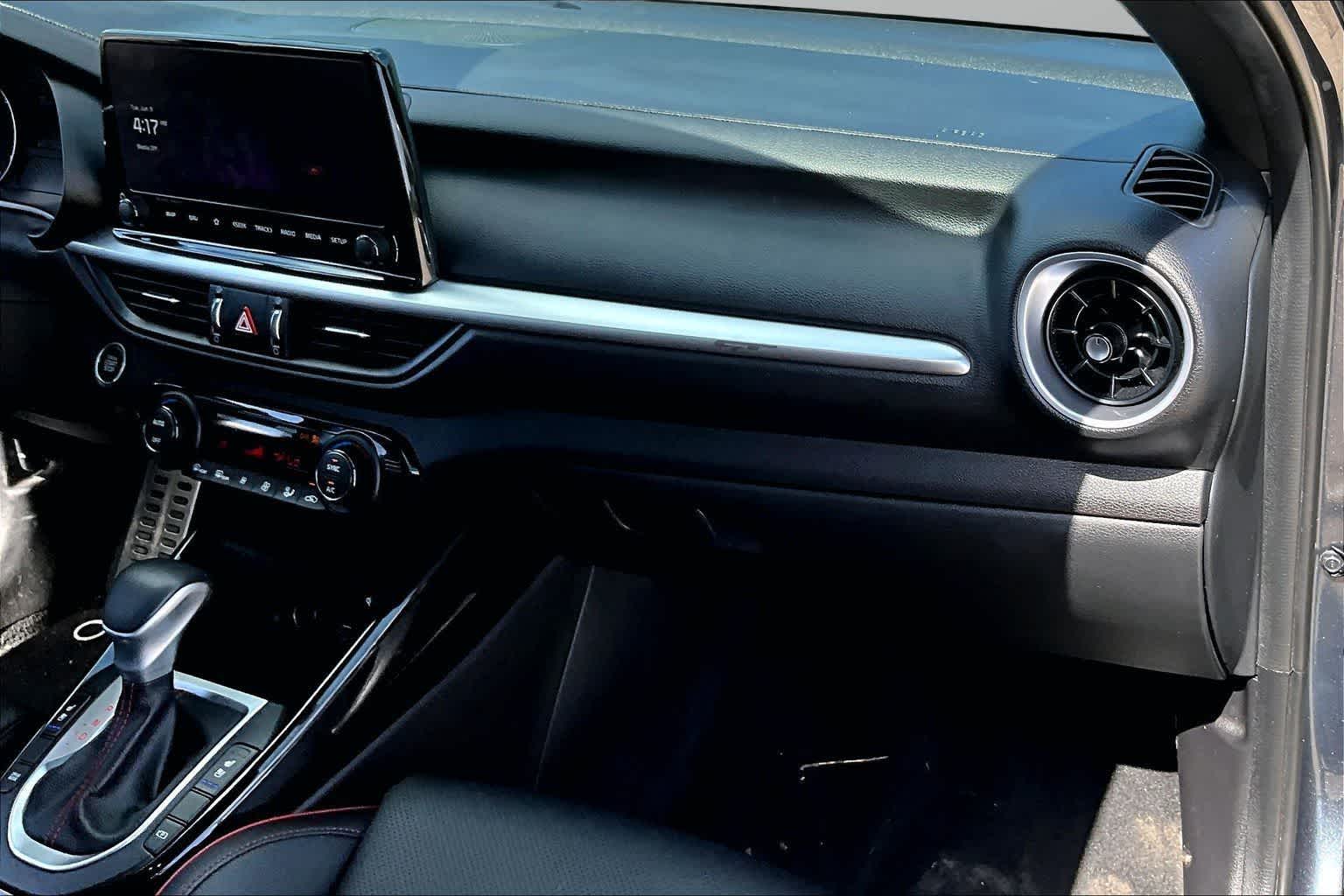 Thumbnail: 2023 Kia Forte - 14