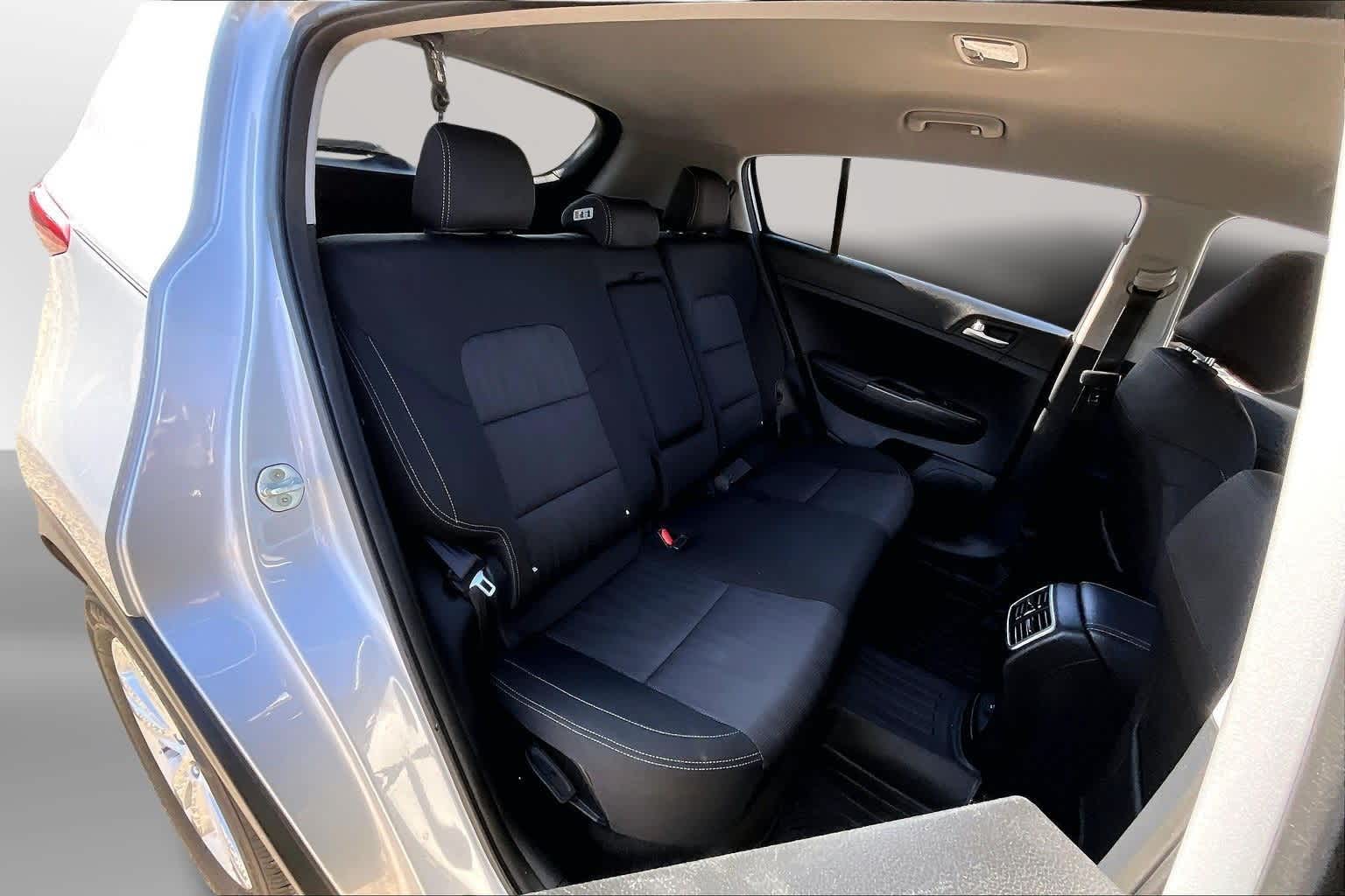 Thumbnail: 2017 Kia Sportage - 28