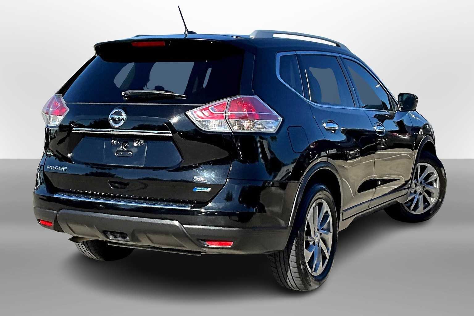 Thumbnail: 2014 Nissan Rogue - 2