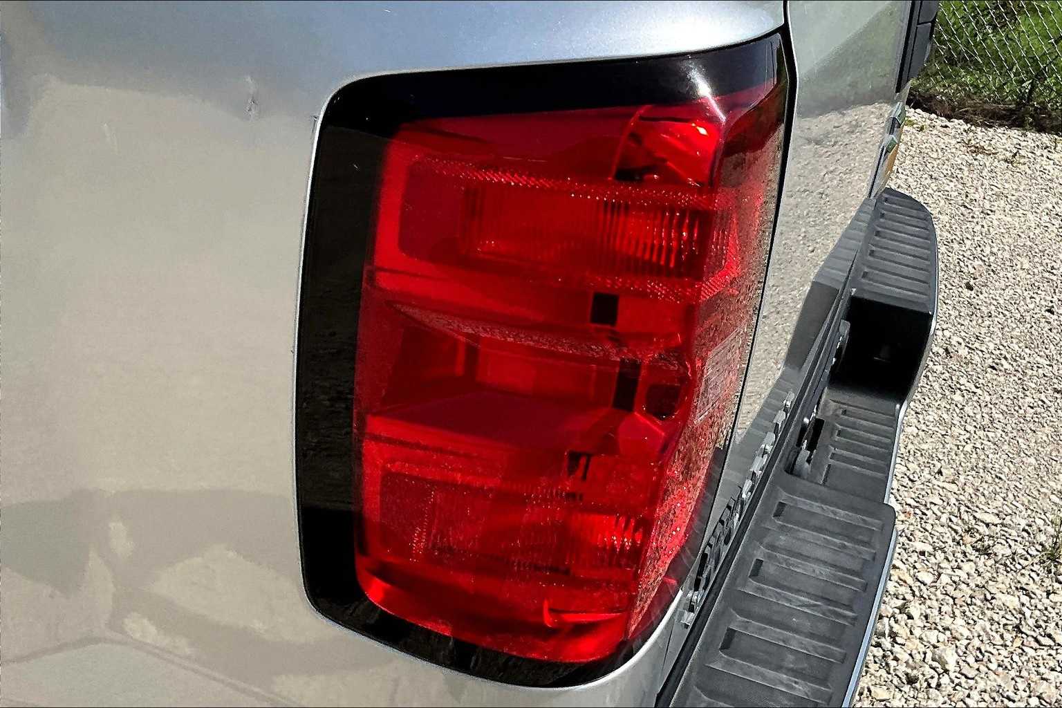 Thumbnail: 2018 Chevrolet Silverado 1500 - 29