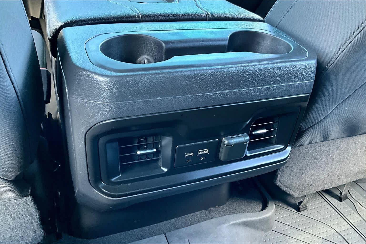 Thumbnail: 2020 Chevrolet Silverado 1500 - 24