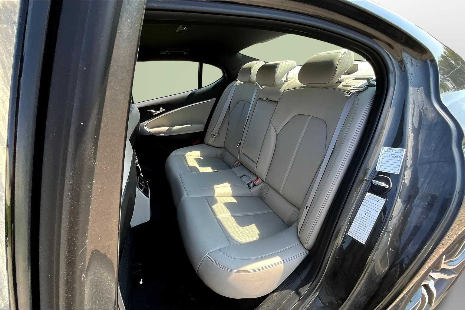 Thumbnail: 2023 Genesis G70 - 27