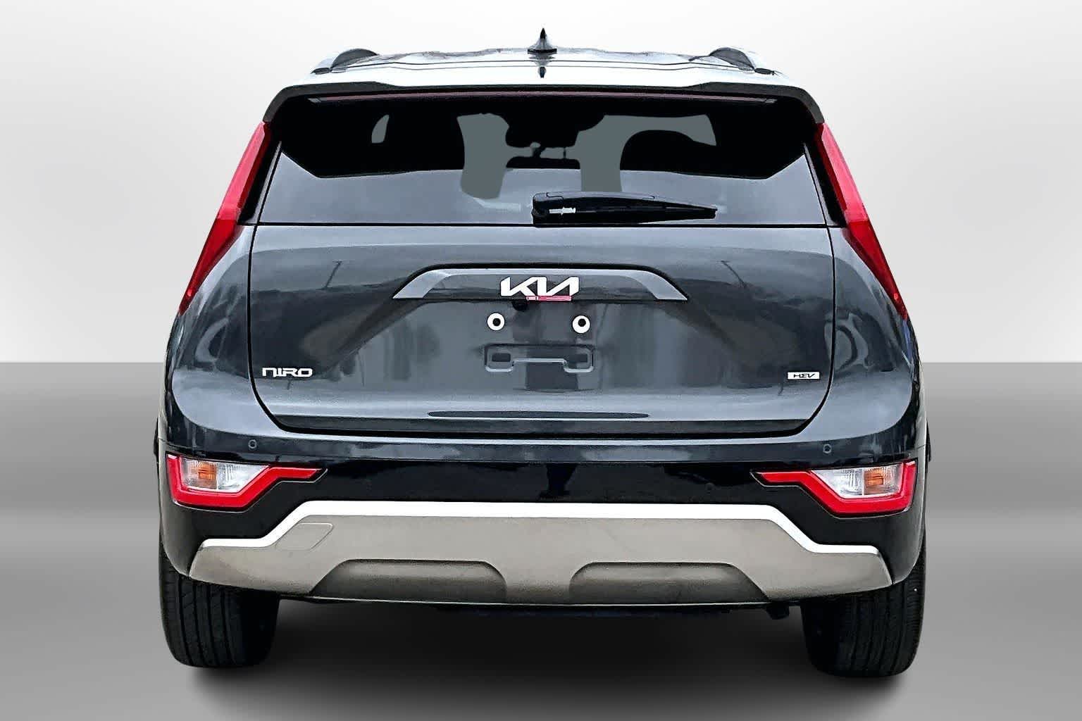 Thumbnail: 2025 Kia Niro - 3