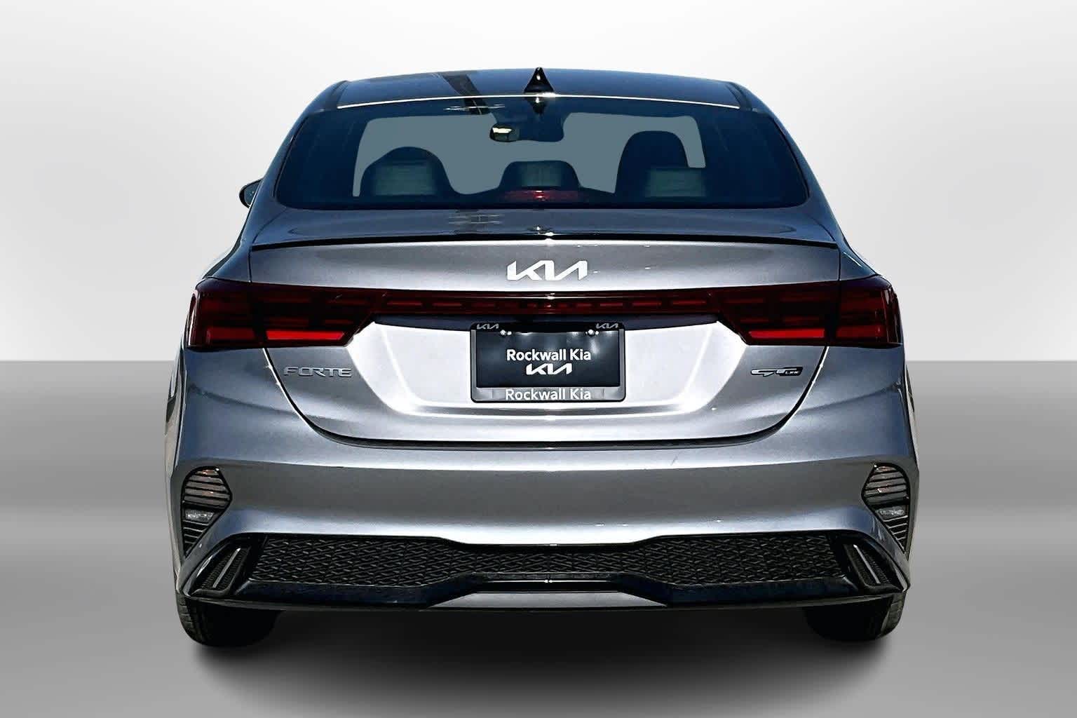 Thumbnail: 2023 Kia Forte - 4