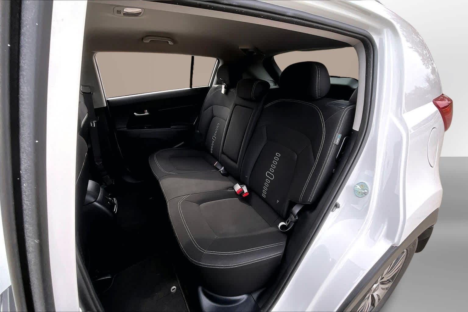 Thumbnail: 2015 Kia Sportage - 27