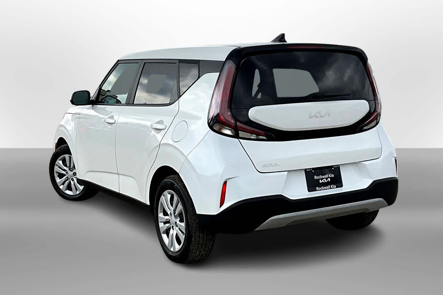 Thumbnail: 2023 Kia Soul - 11