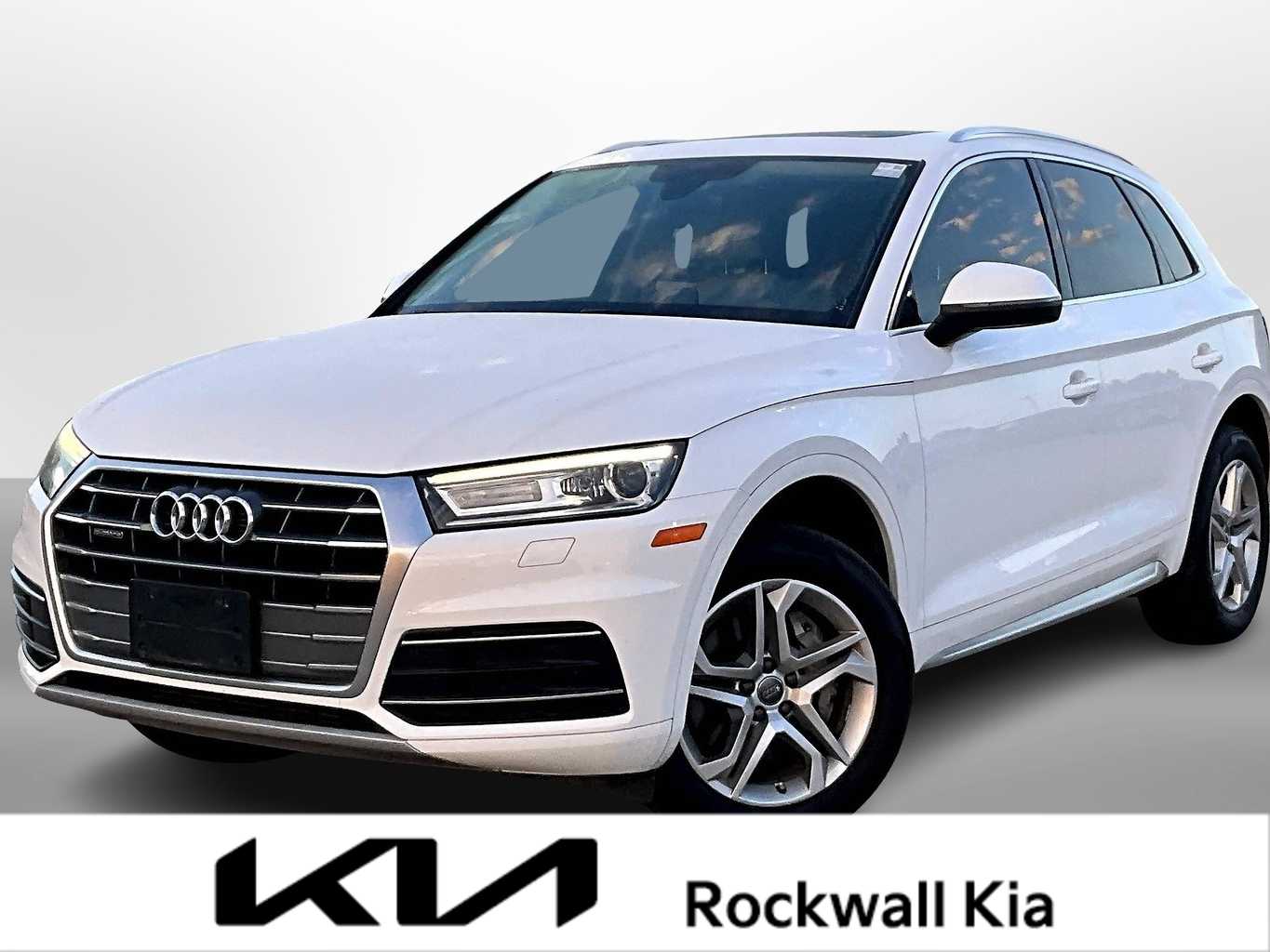 Thumbnail: 2019 Audi Q5 - 1
