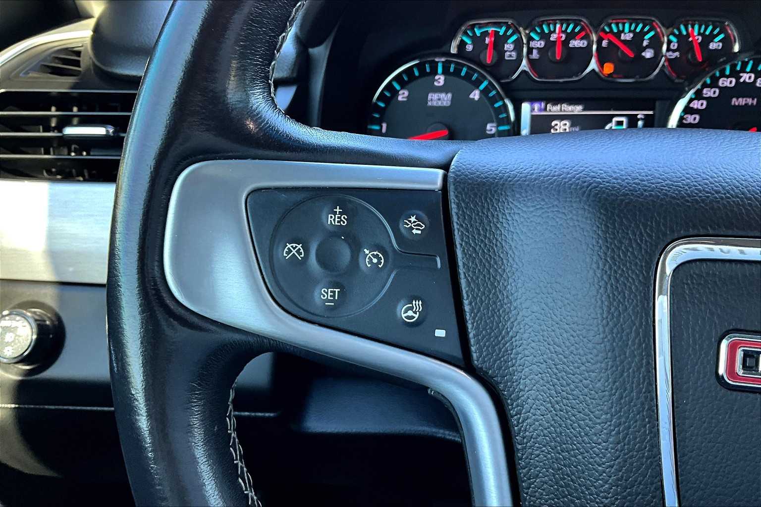 Thumbnail: 2020 GMC Yukon XL - 19