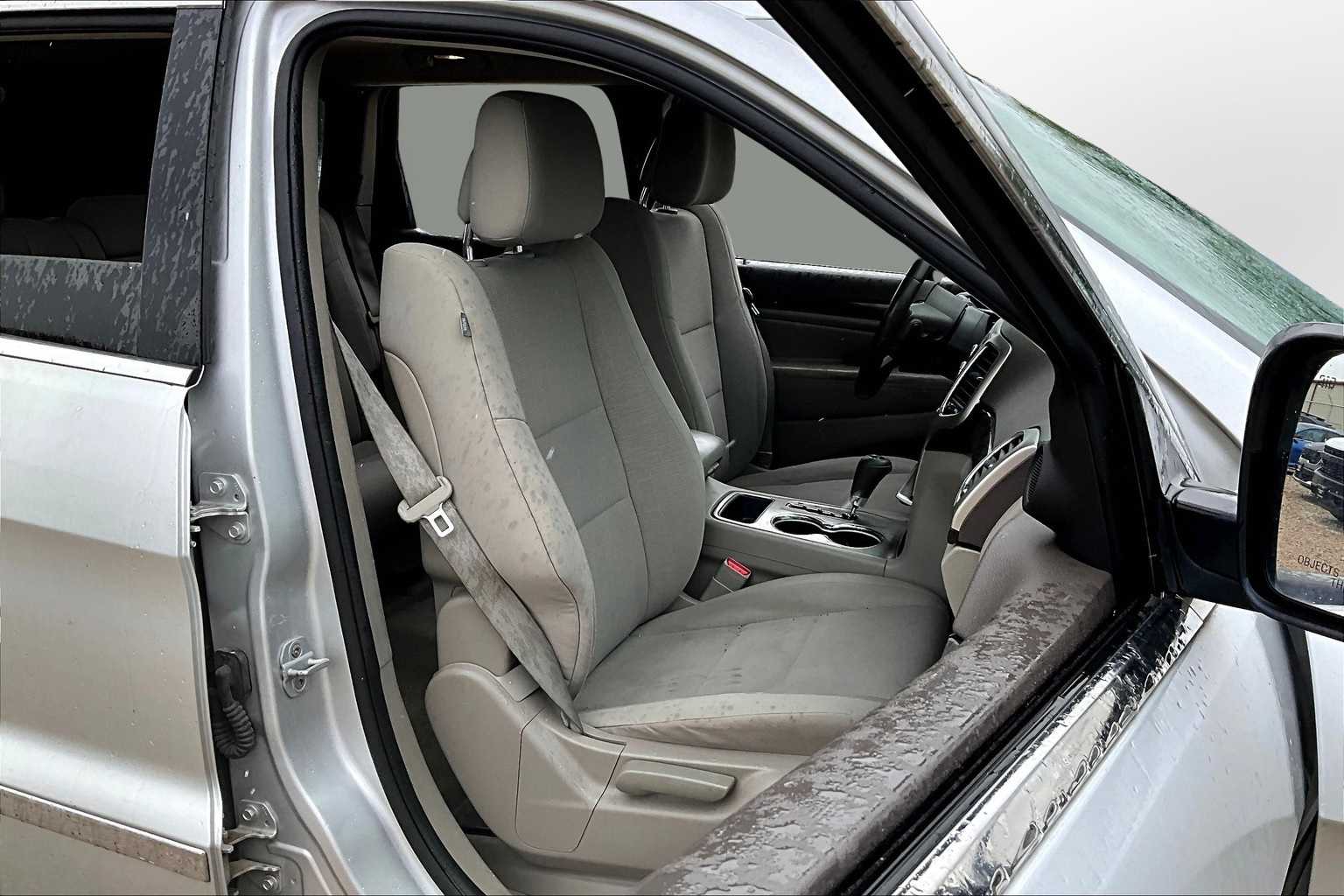 Thumbnail: 2011 Jeep Grand Cherokee - 7