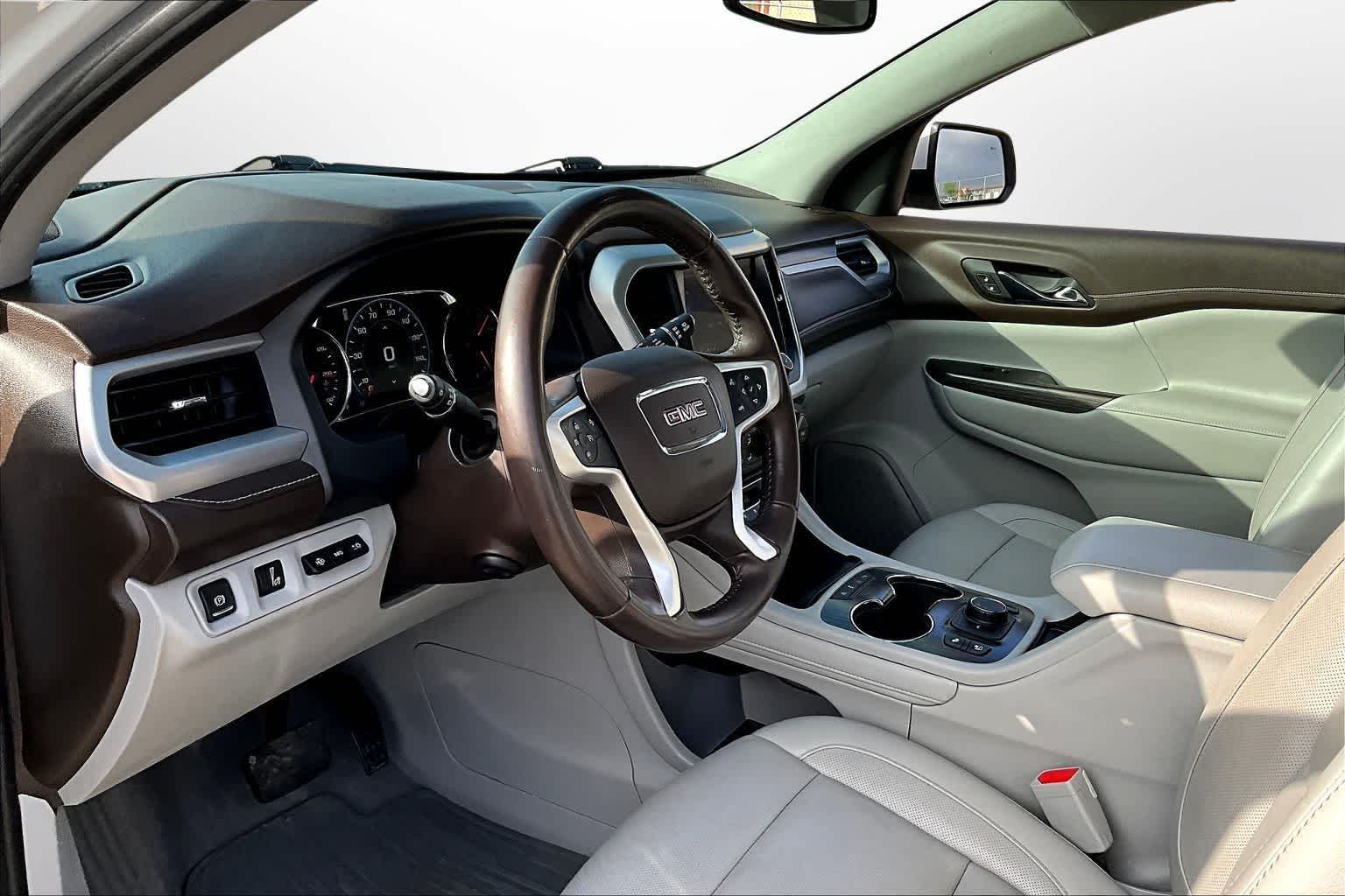 Thumbnail: 2020 GMC Acadia - 11