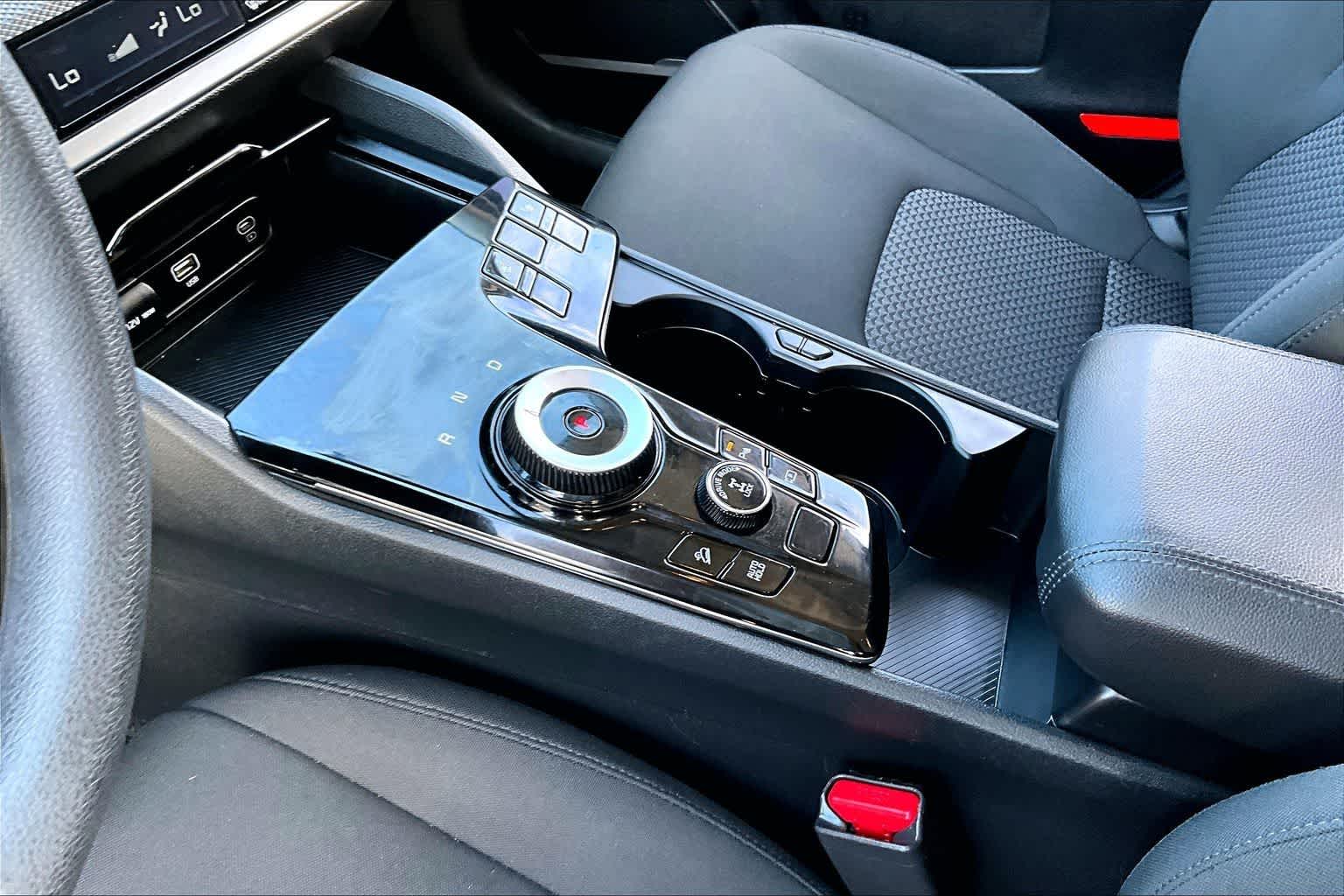 Thumbnail: 2024 Kia Sportage - 13