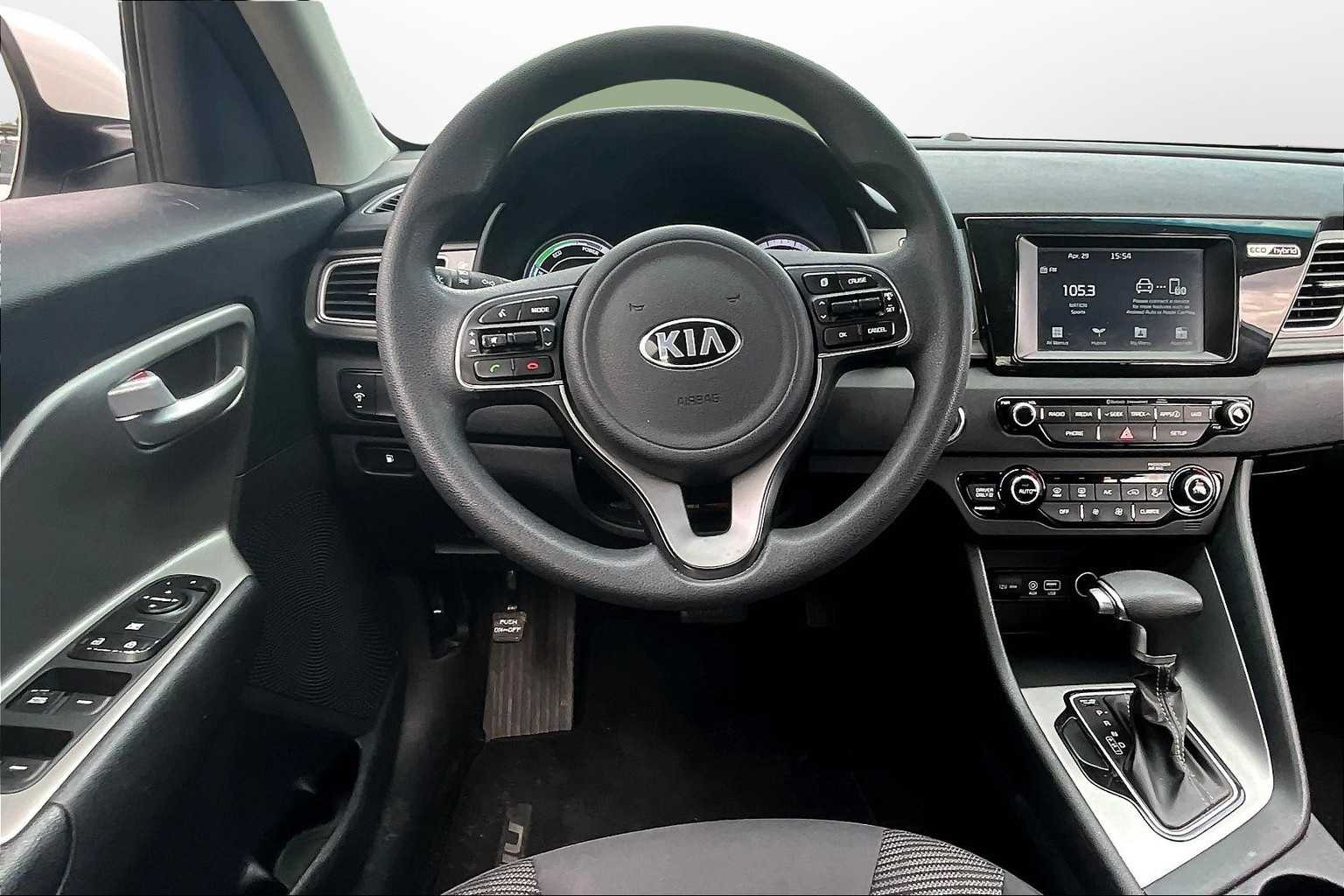 Thumbnail: 2019 Kia Niro - 5