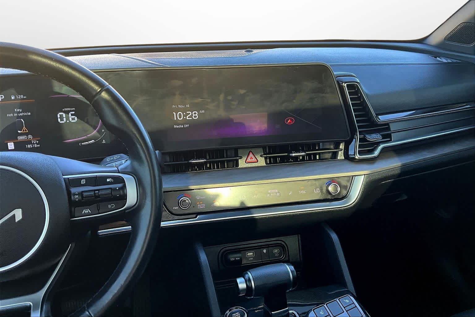 Thumbnail: 2023 Kia Sportage - 6