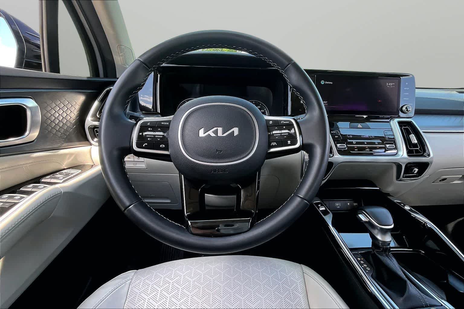 Thumbnail: 2022 Kia Sorento - 5