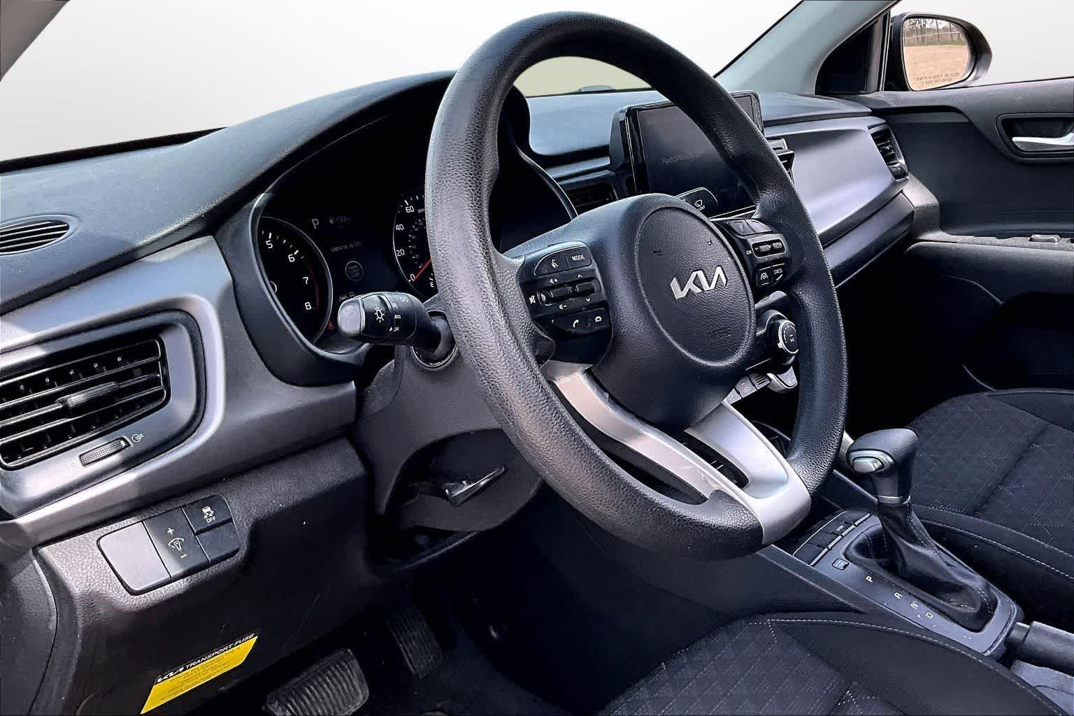 Thumbnail: 2023 Kia Rio - 12