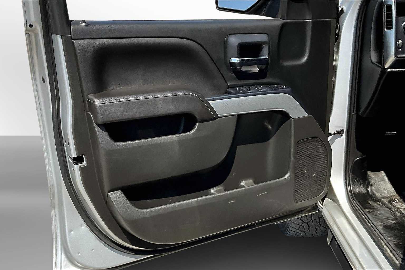 Thumbnail: 2017 Chevrolet Silverado 1500 - 17