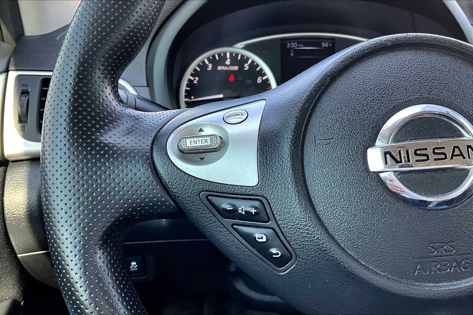 Thumbnail: 2018 Nissan Sentra - 18