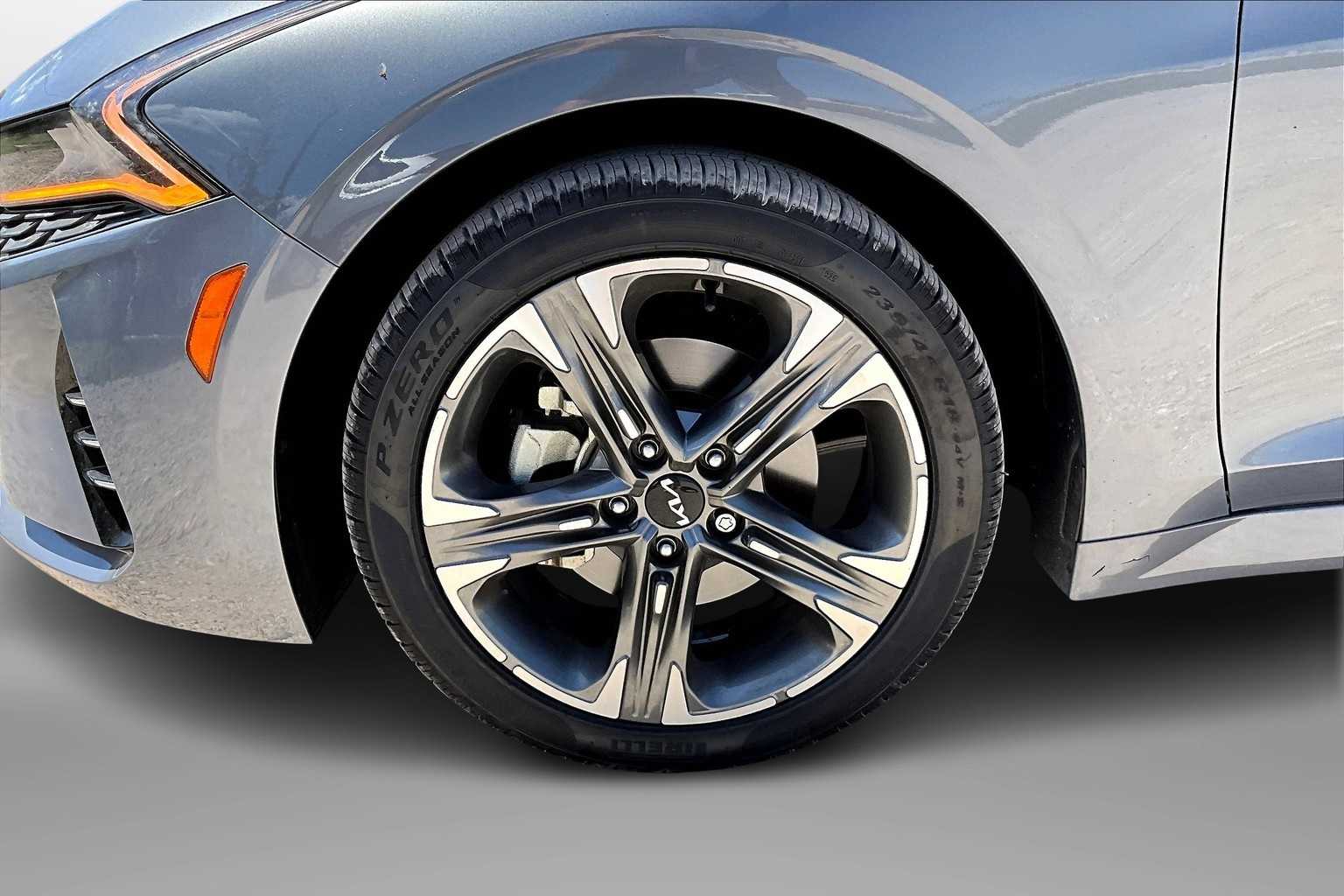 Thumbnail: 2023 Kia K5 - 8