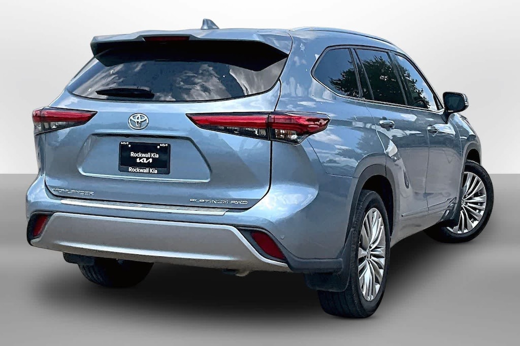 Used 2022 Toyota Highlander Platinum SUV