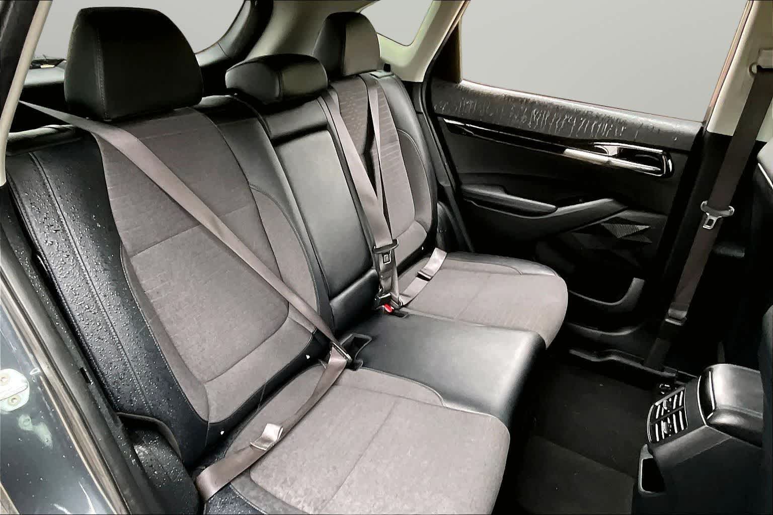 Thumbnail: 2023 Kia Seltos - 26