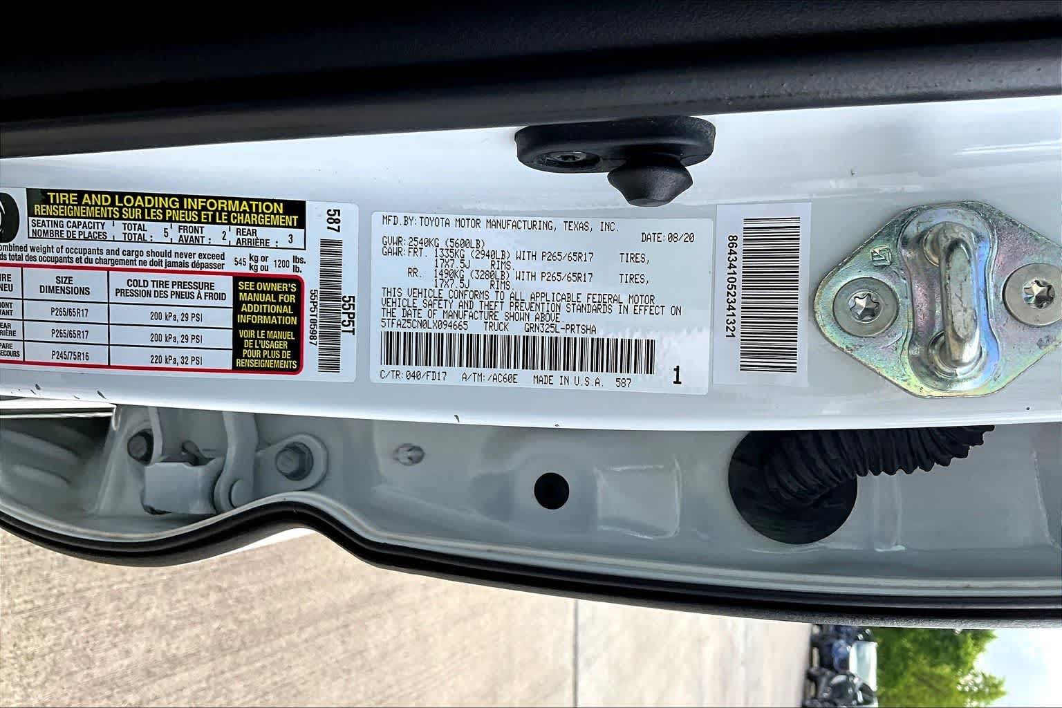 Thumbnail: 2020 Toyota Tacoma - 32