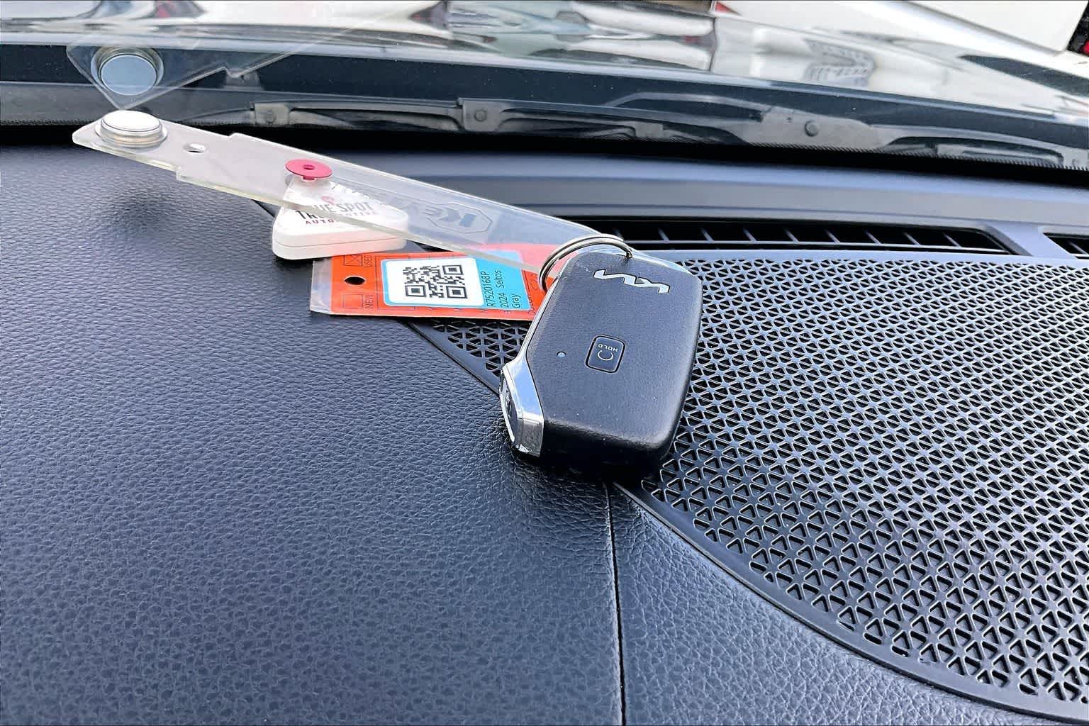 Thumbnail: 2024 Kia Seltos - 9