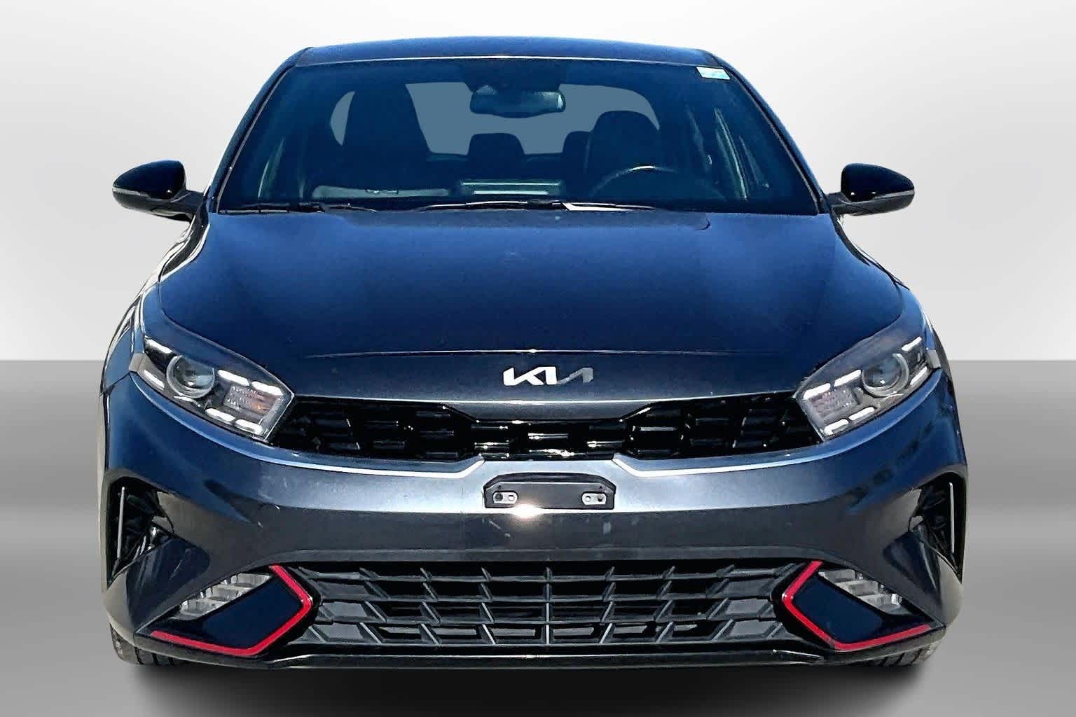 Thumbnail: 2022 Kia Forte - 3