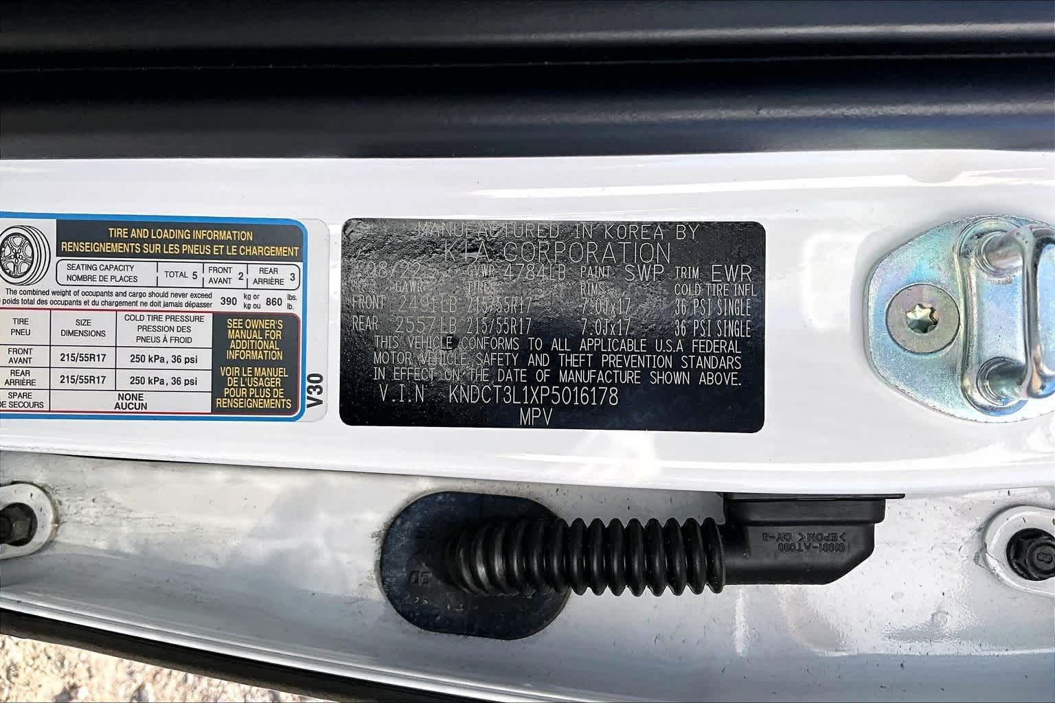 Thumbnail: 2023 Kia Niro - 28