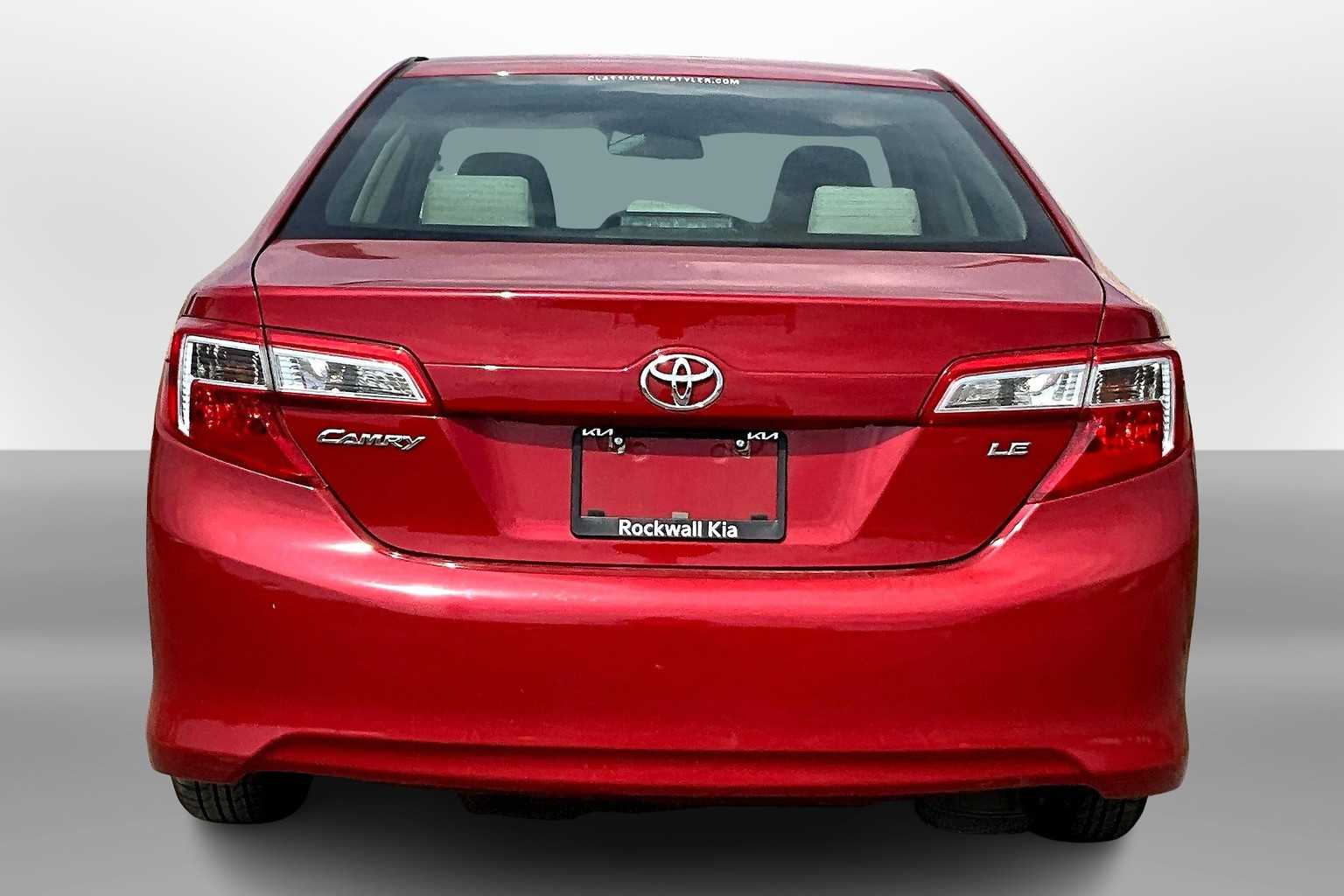 Thumbnail: 2012 Toyota Camry - 4