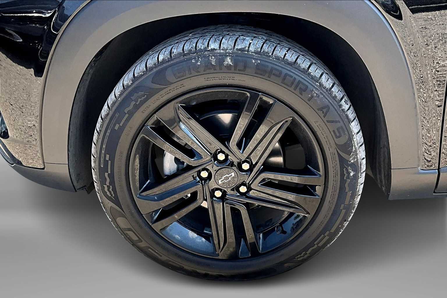 Thumbnail: 2024 Chevrolet Trax - 8