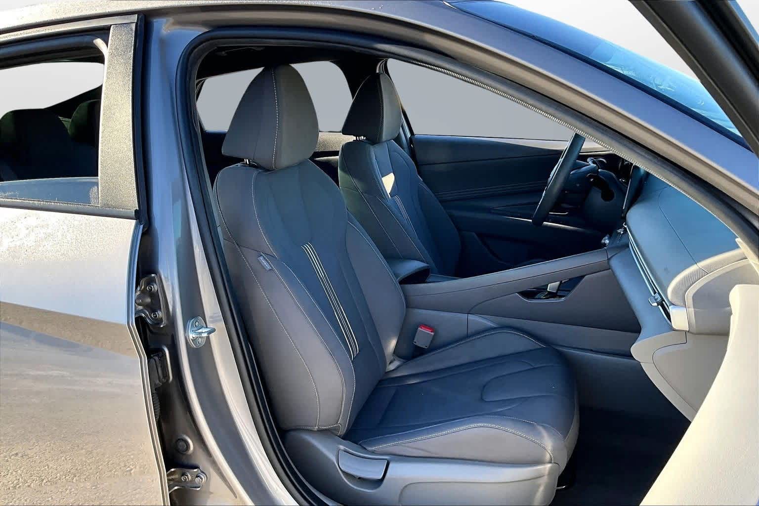 Thumbnail: 2023 Hyundai Elantra - 7