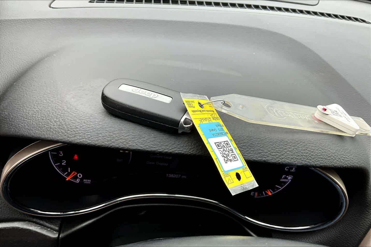 Thumbnail: 2015 Jeep Grand Cherokee - 9