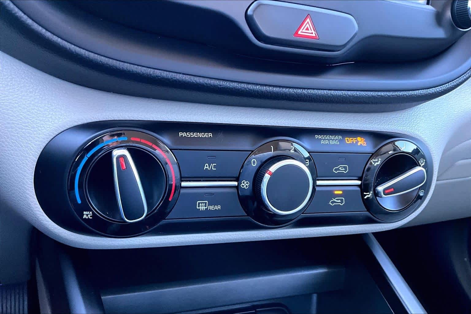 Thumbnail: 2022 Kia Soul - 24