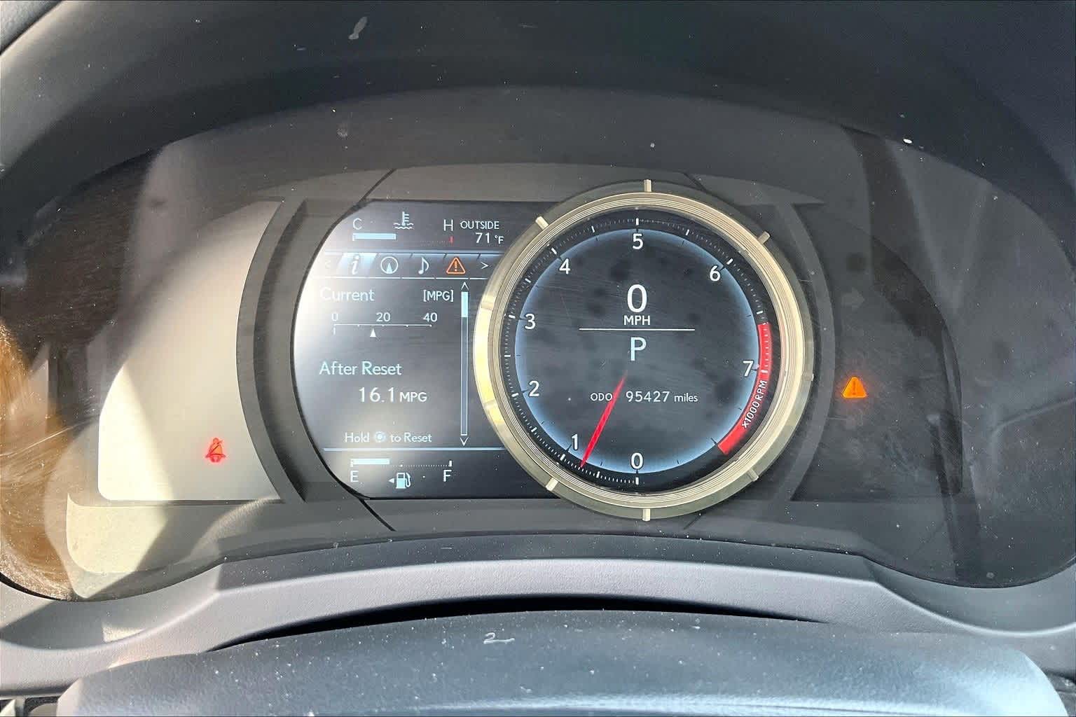 Thumbnail: 2016 Lexus IS - 19