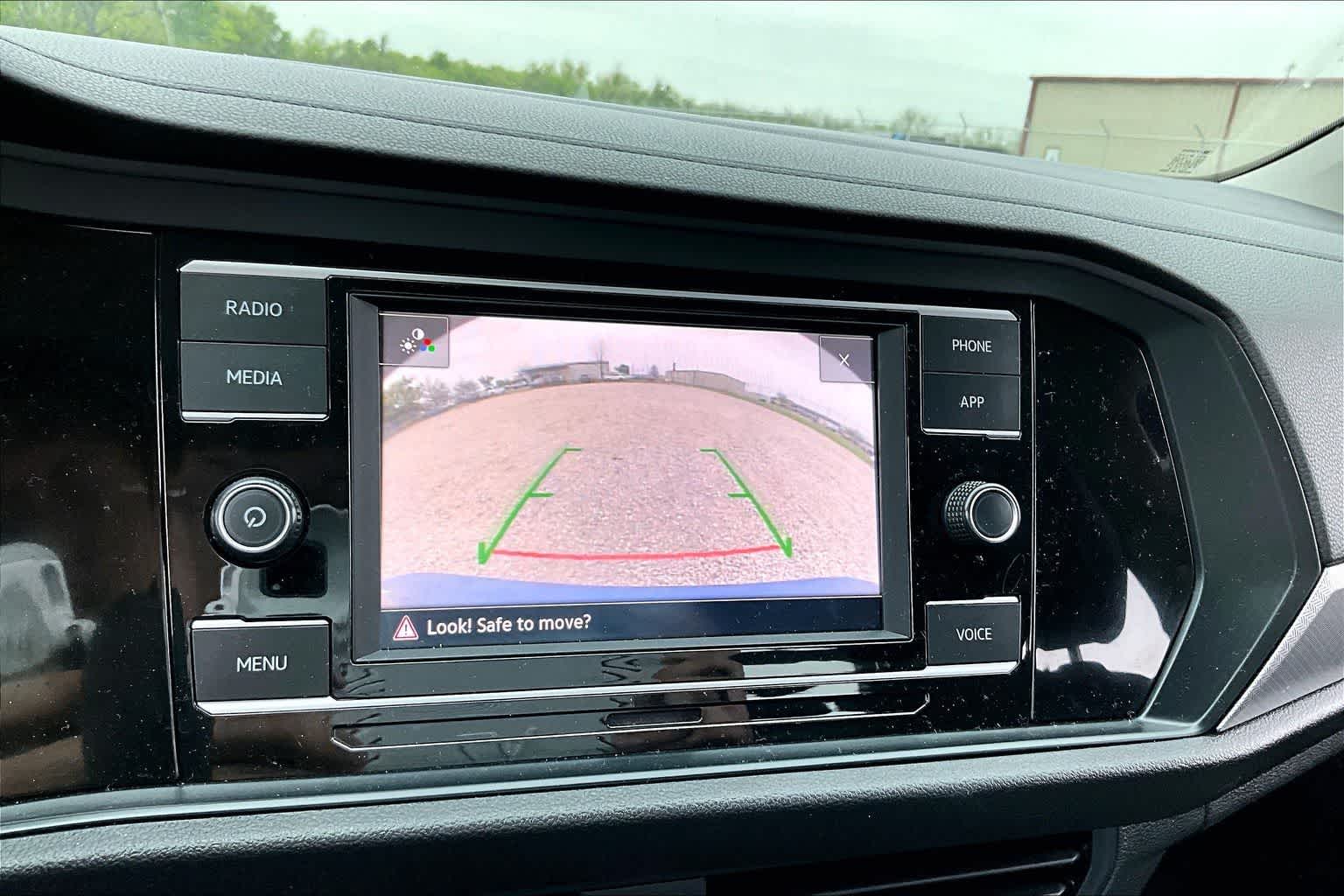 Thumbnail: 2022 Volkswagen Jetta - 20