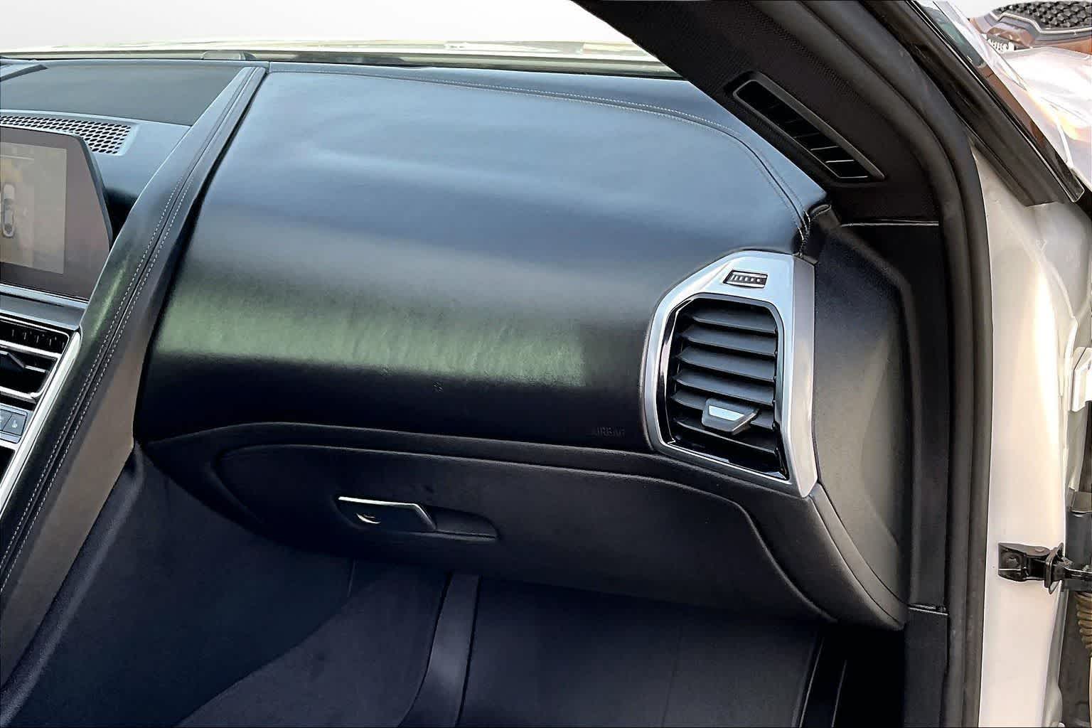 Thumbnail: 2022 BMW 8 Series - 15