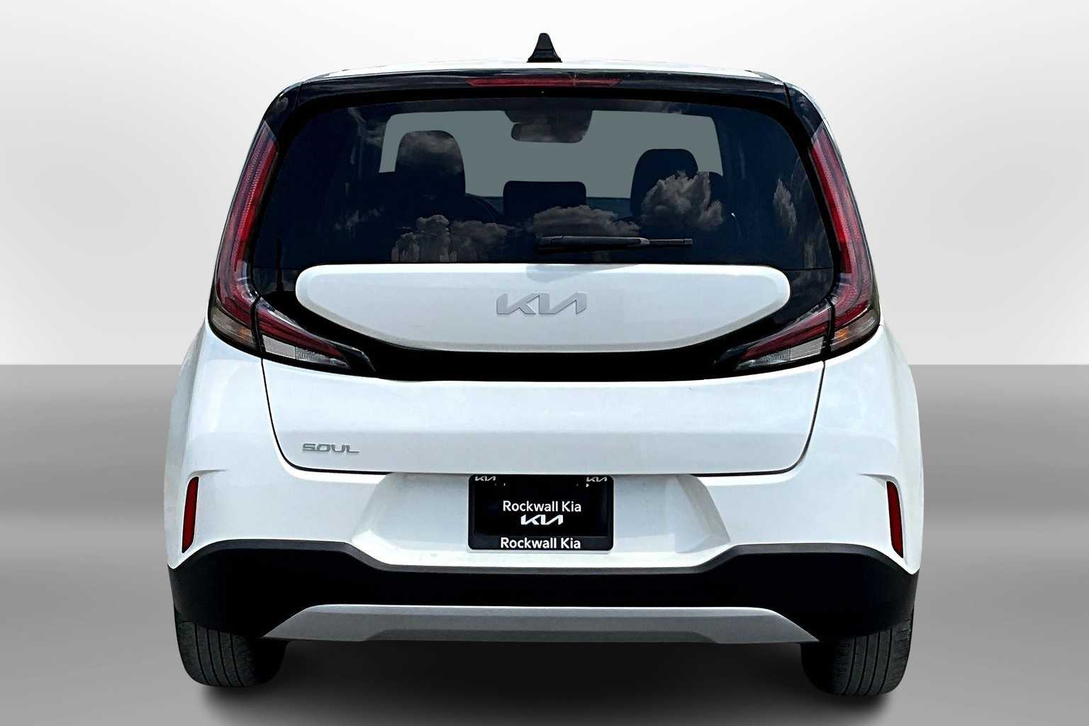 Thumbnail: 2023 Kia Soul - 4