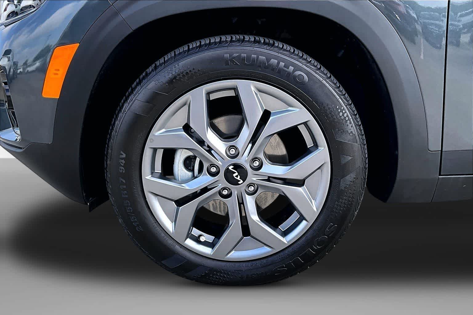 Thumbnail: 2024 Kia Seltos - 8