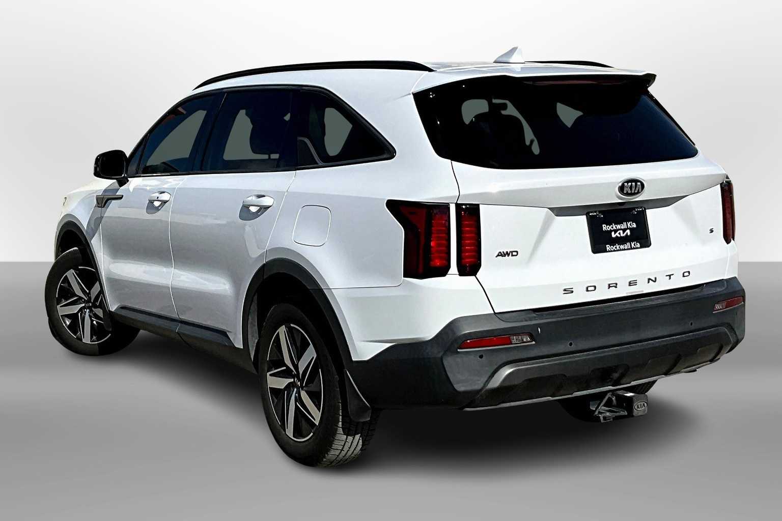 Thumbnail: 2021 Kia Sorento - 11