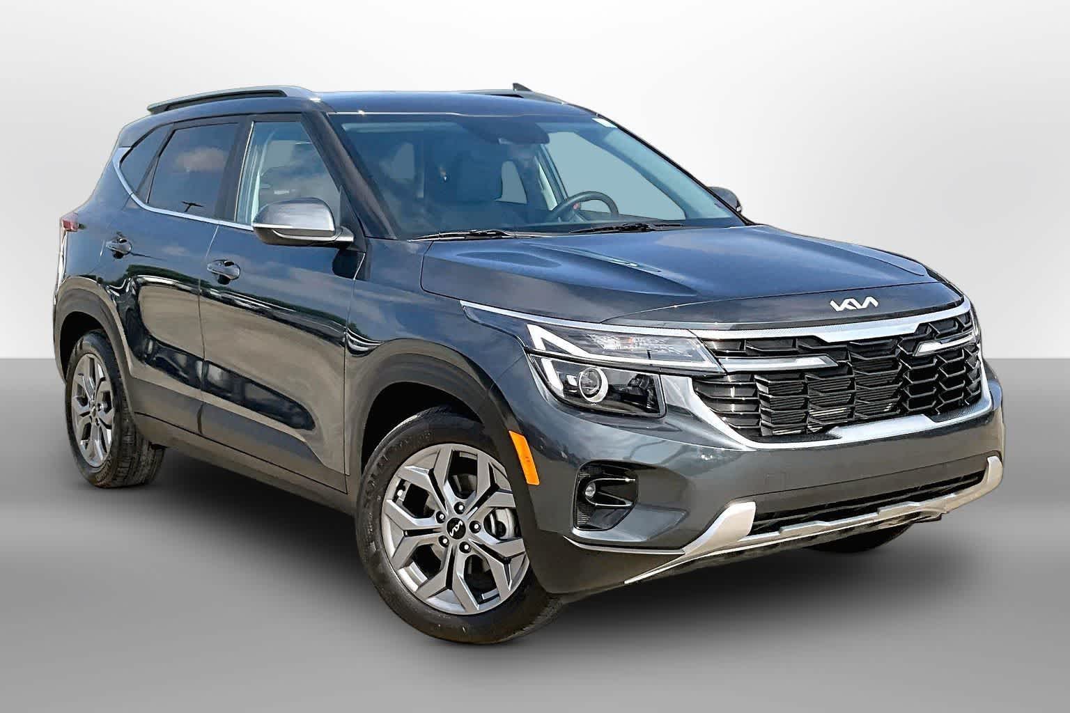 Thumbnail: 2024 Kia Seltos - 10