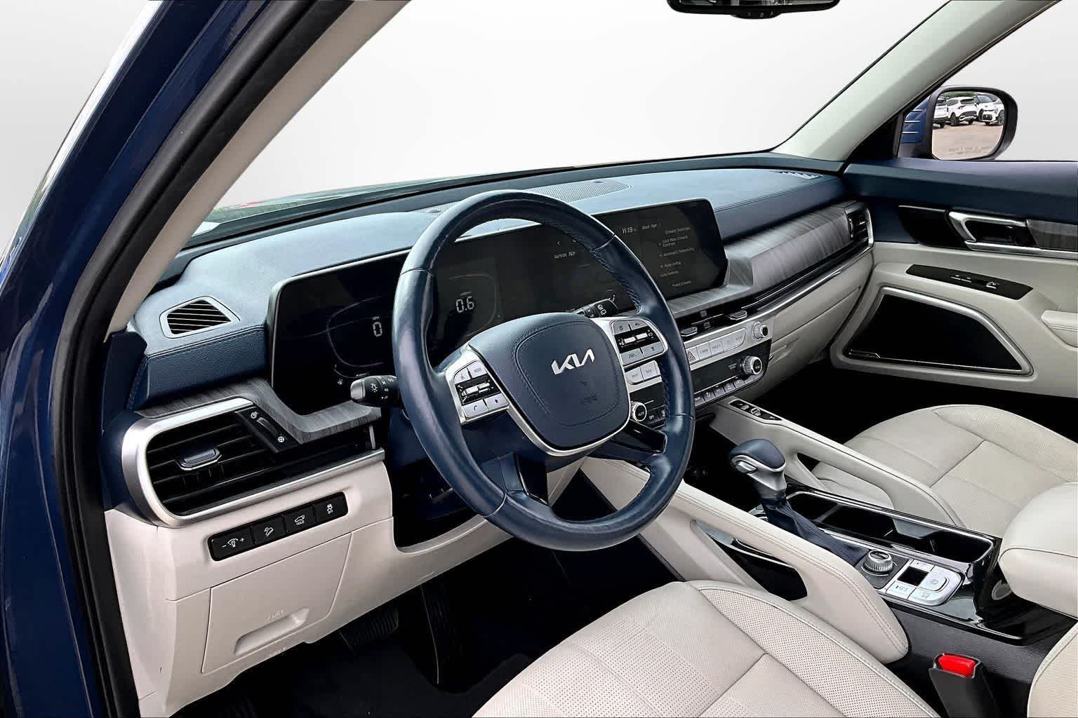 Thumbnail: 2023 Kia Telluride - 12