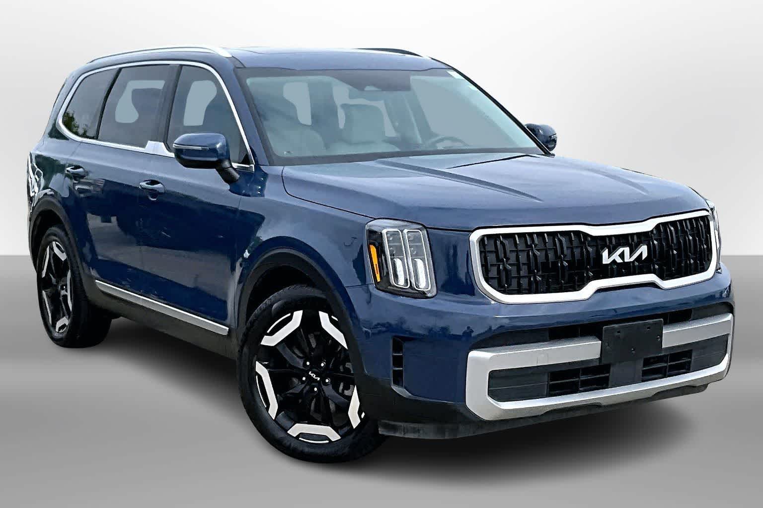 Thumbnail: 2023 Kia Telluride - 10