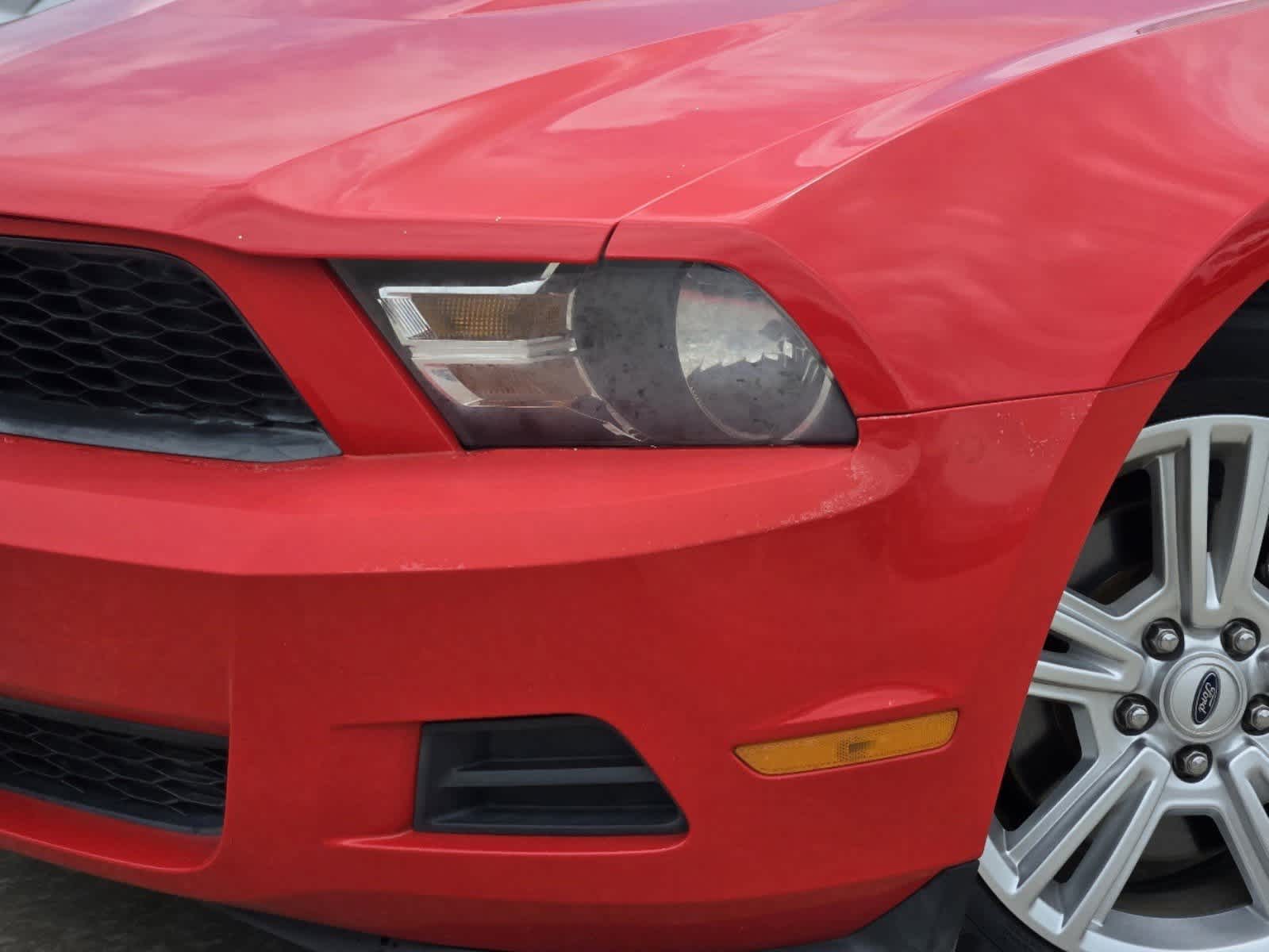 2012 Ford Mustang  21