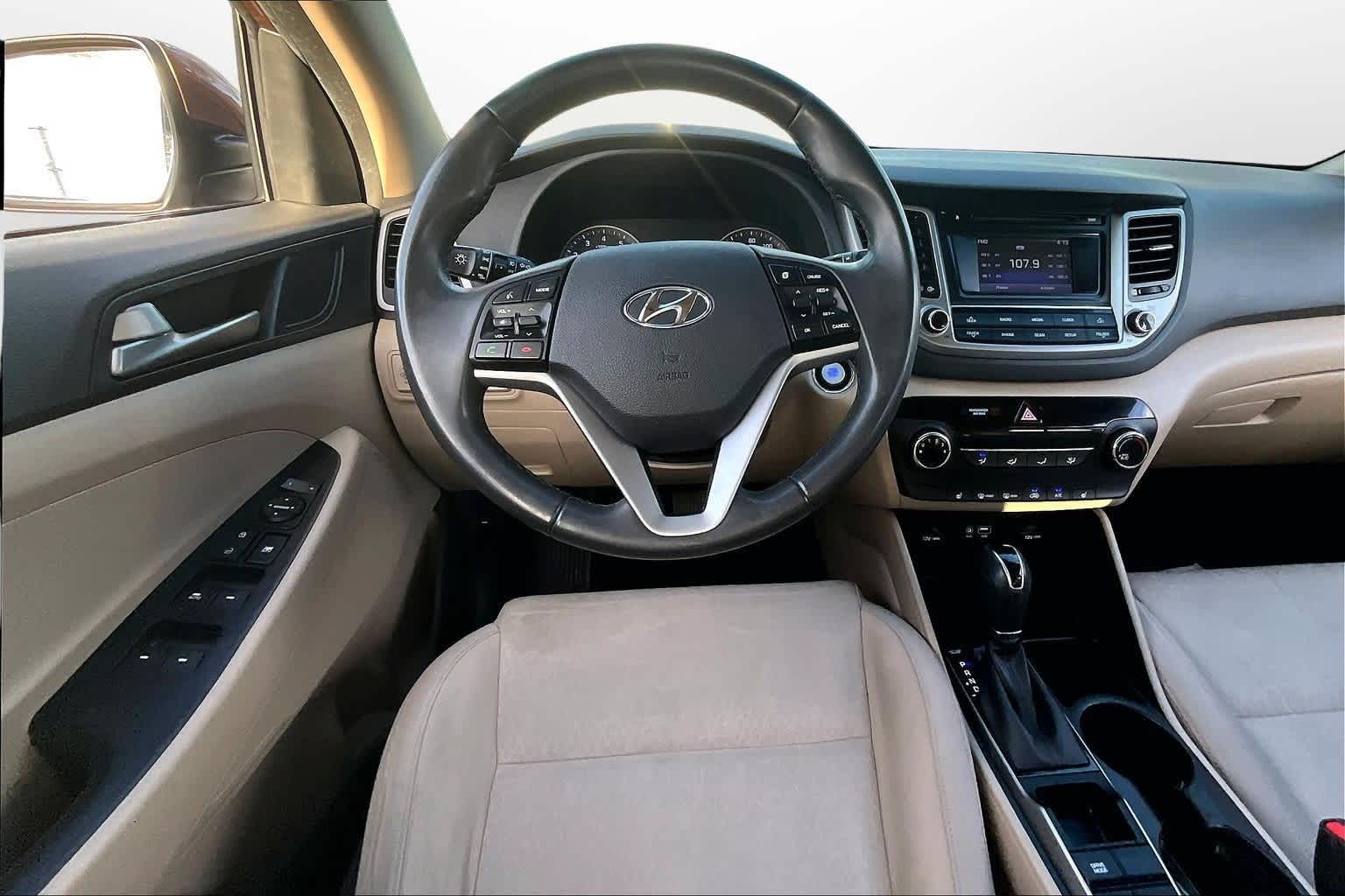 Thumbnail: 2016 Hyundai Tucson - 5