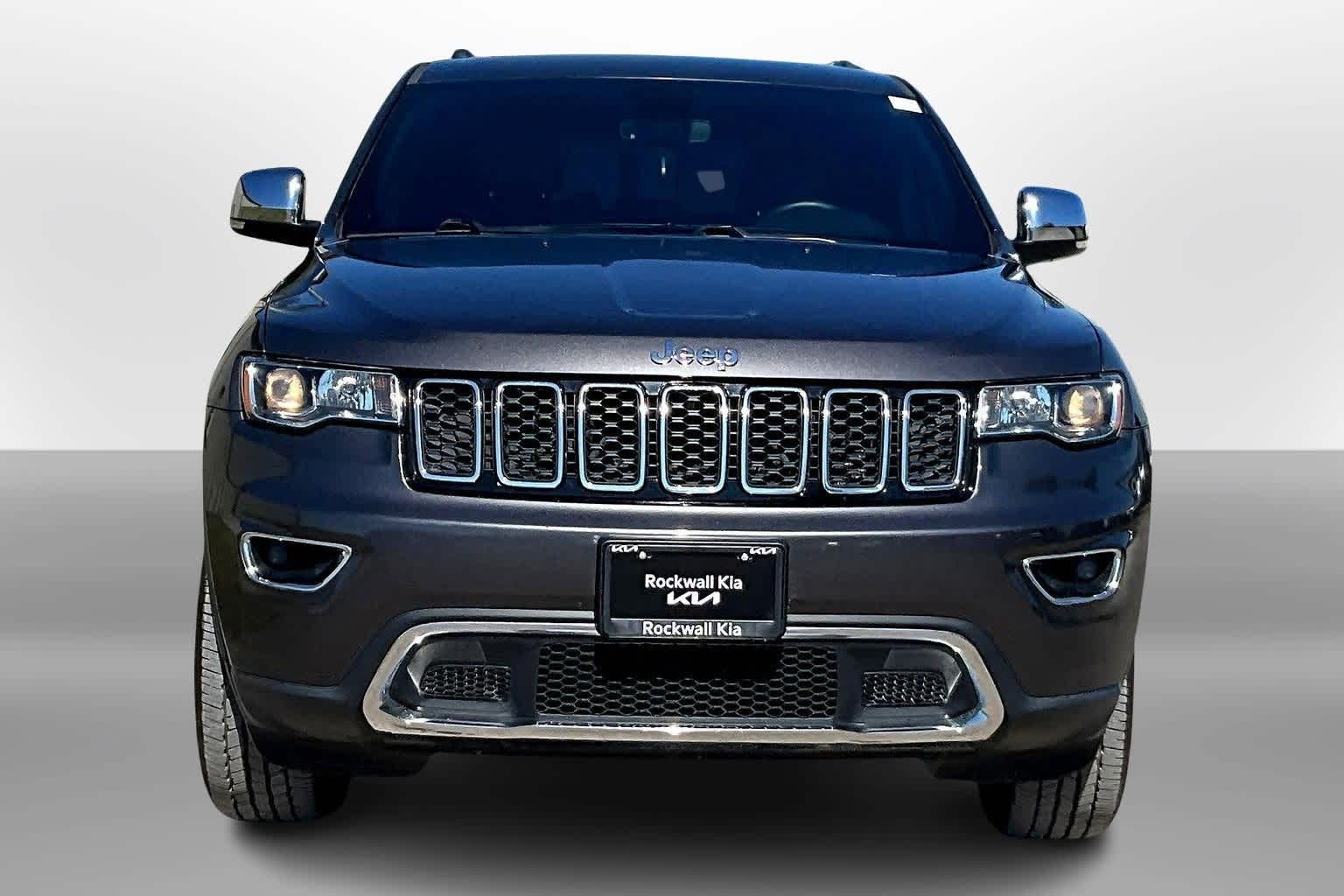 Thumbnail: 2018 Jeep Grand Cherokee - 3