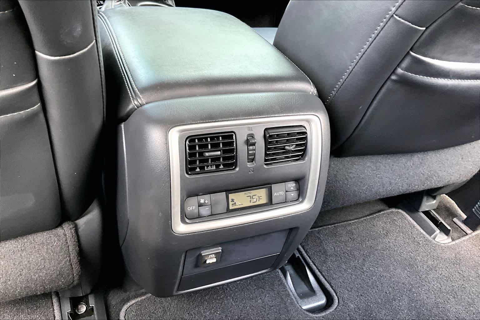 Thumbnail: 2019 INFINITI QX60 - 22