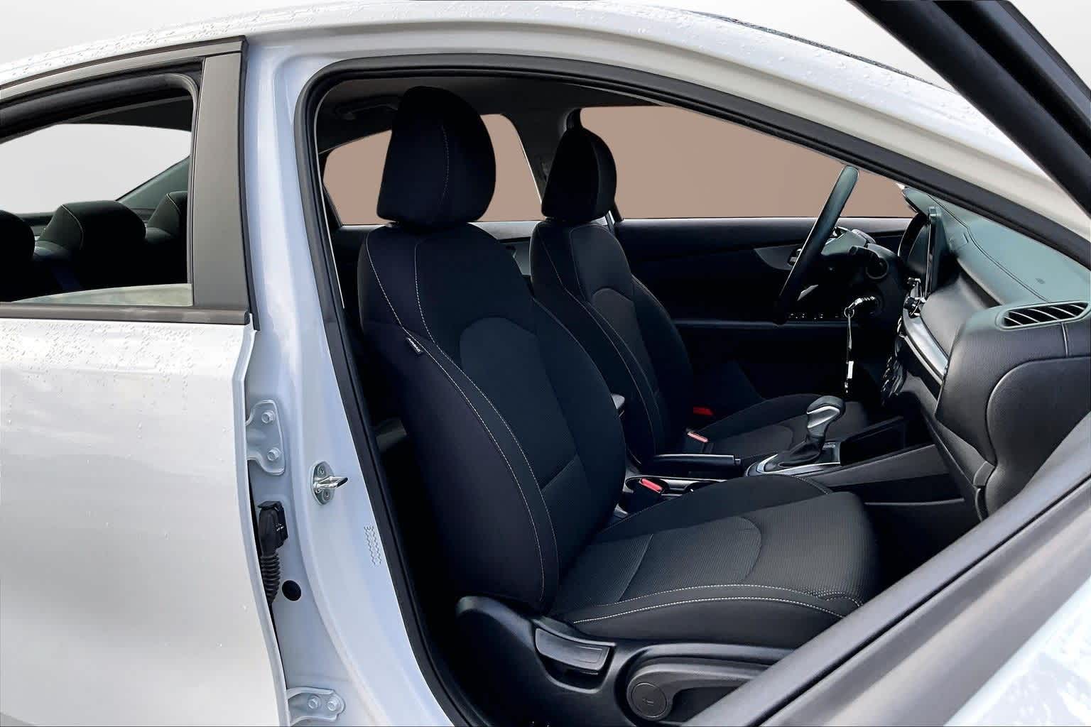 Thumbnail: 2021 Kia Forte - 7