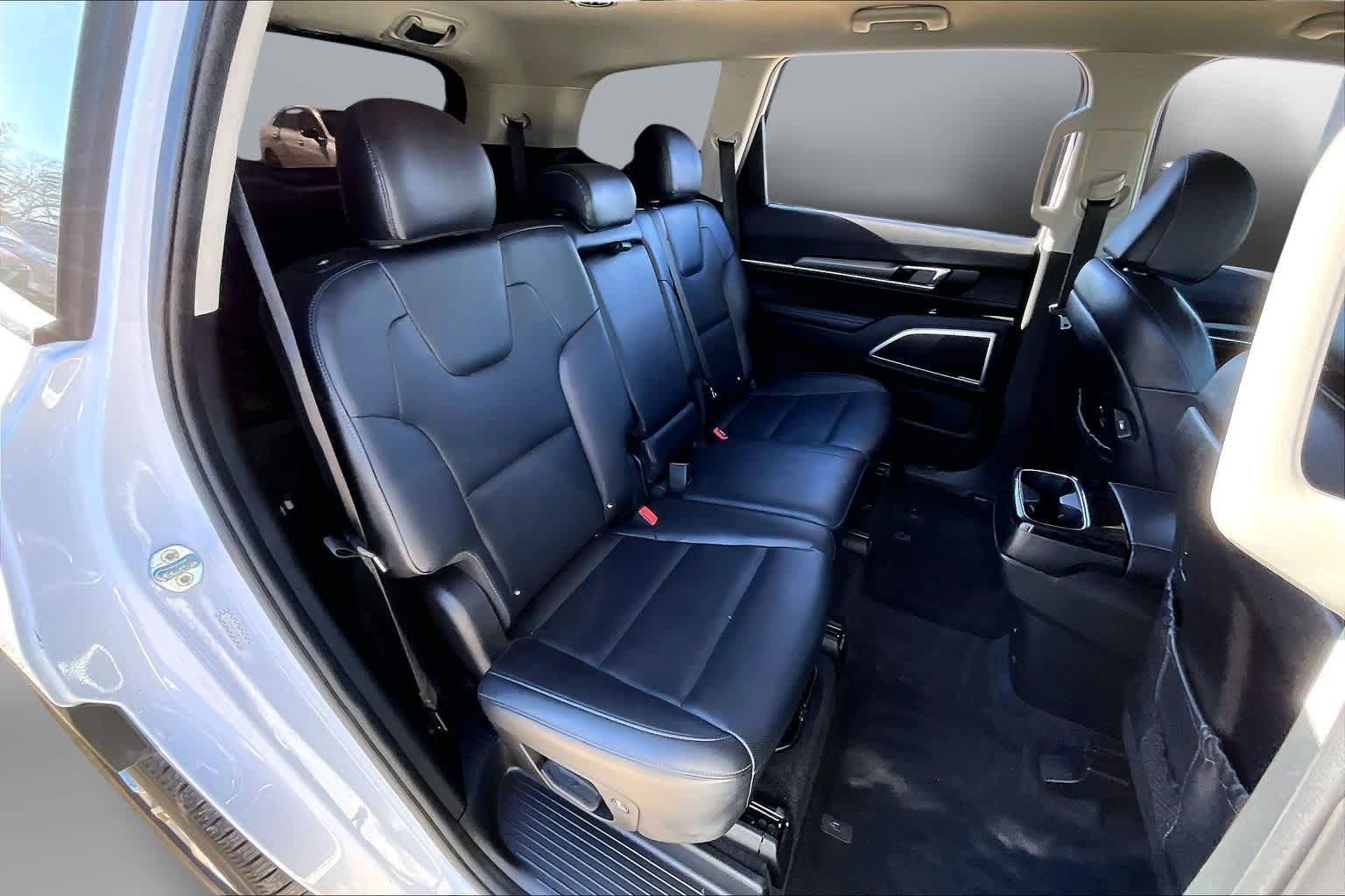 Thumbnail: 2022 Kia Telluride - 26