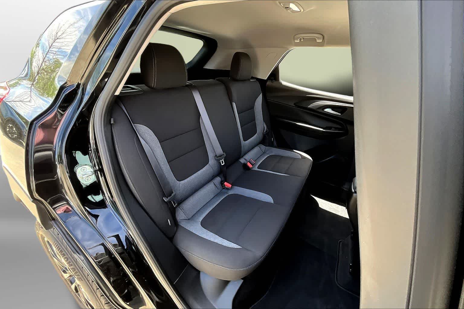 Thumbnail: 2022 Chevrolet TrailBlazer - 25